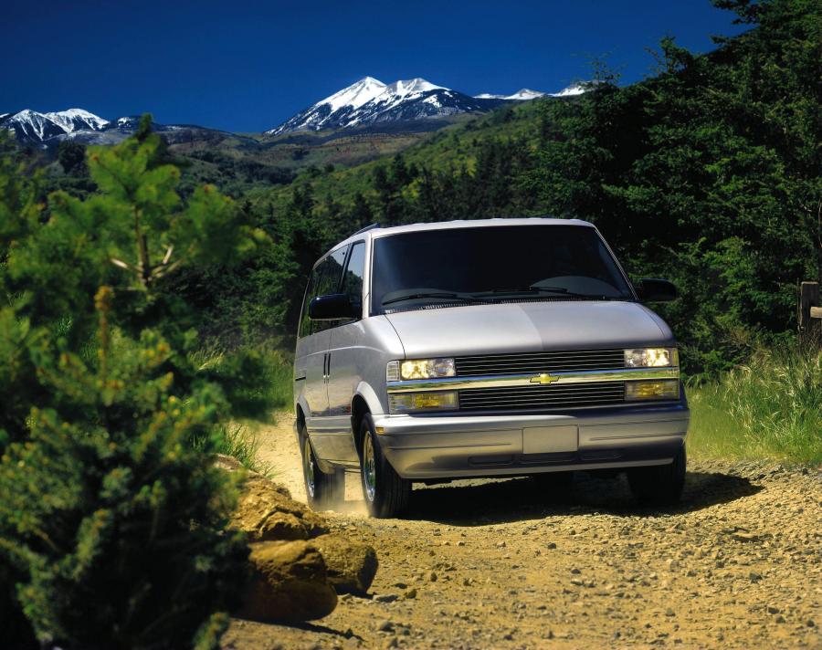  Chevrolet Astro 1996 года  (фото 17 из 19)